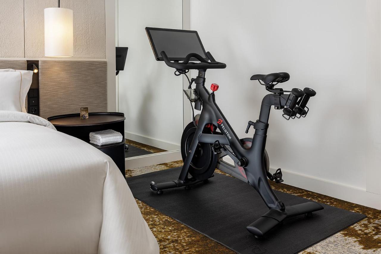 The Westin Grand Frankfurt Hotel Frankfurt am Main Kültér fotó Peloton Bike