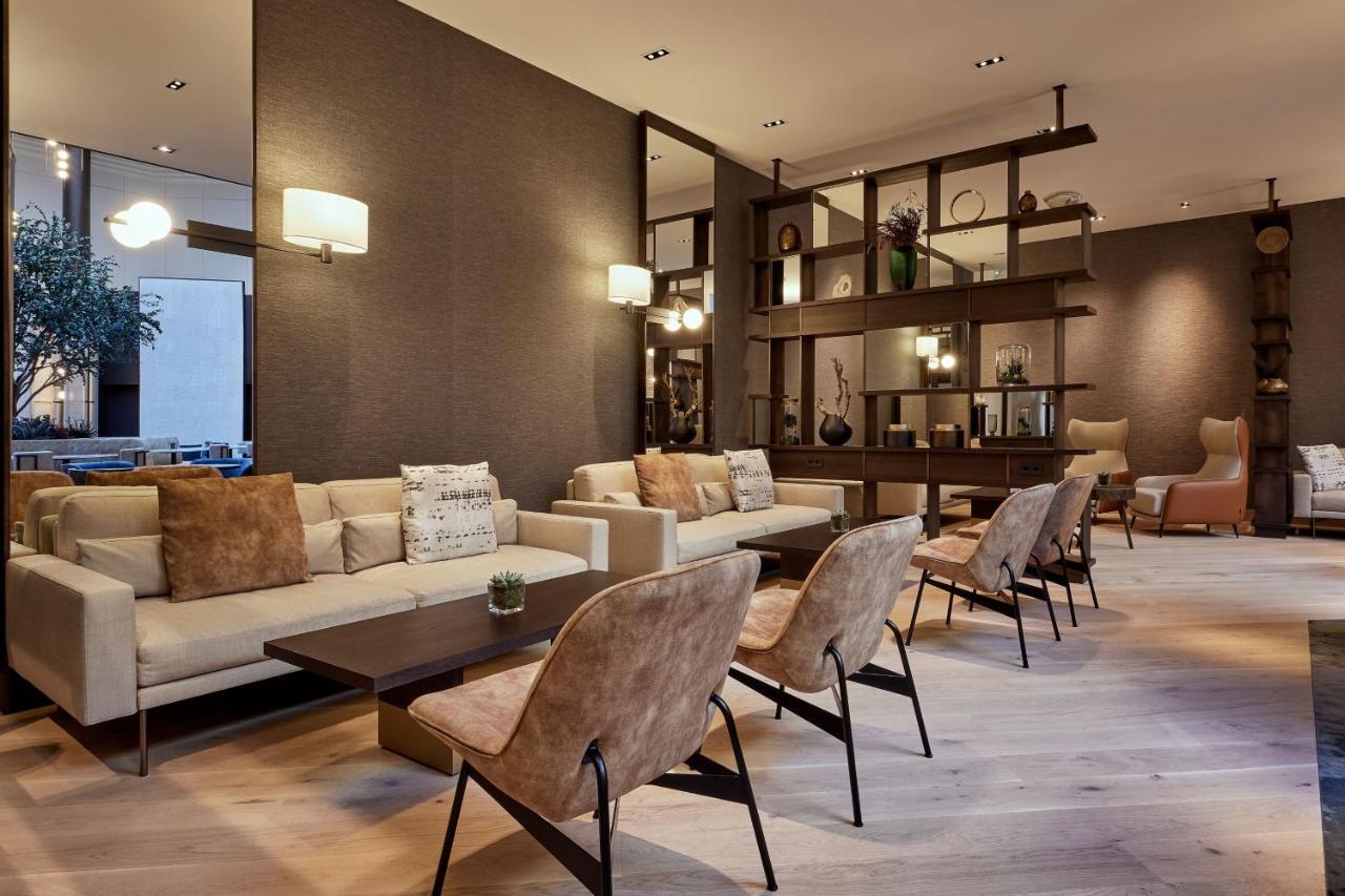 The Westin Grand Frankfurt Hotel Frankfurt am Main Kültér fotó The lounge at the hotel