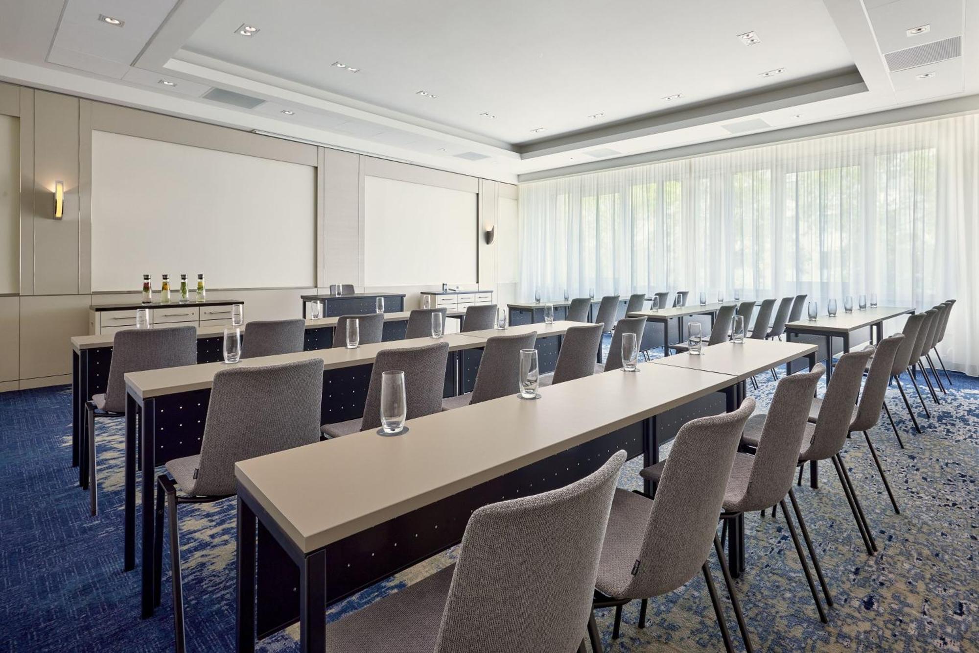 The Westin Grand Frankfurt Hotel Frankfurt am Main Kültér fotó Meeting room