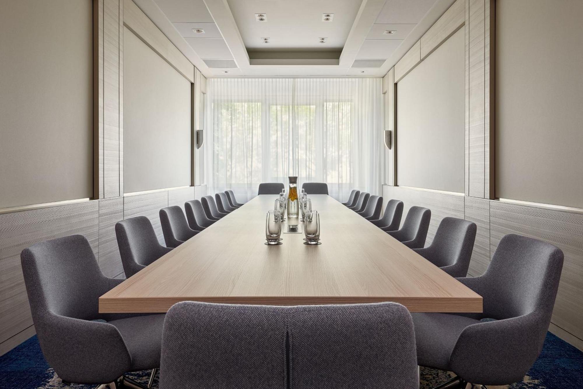 The Westin Grand Frankfurt Hotel Frankfurt am Main Kültér fotó Boardroom