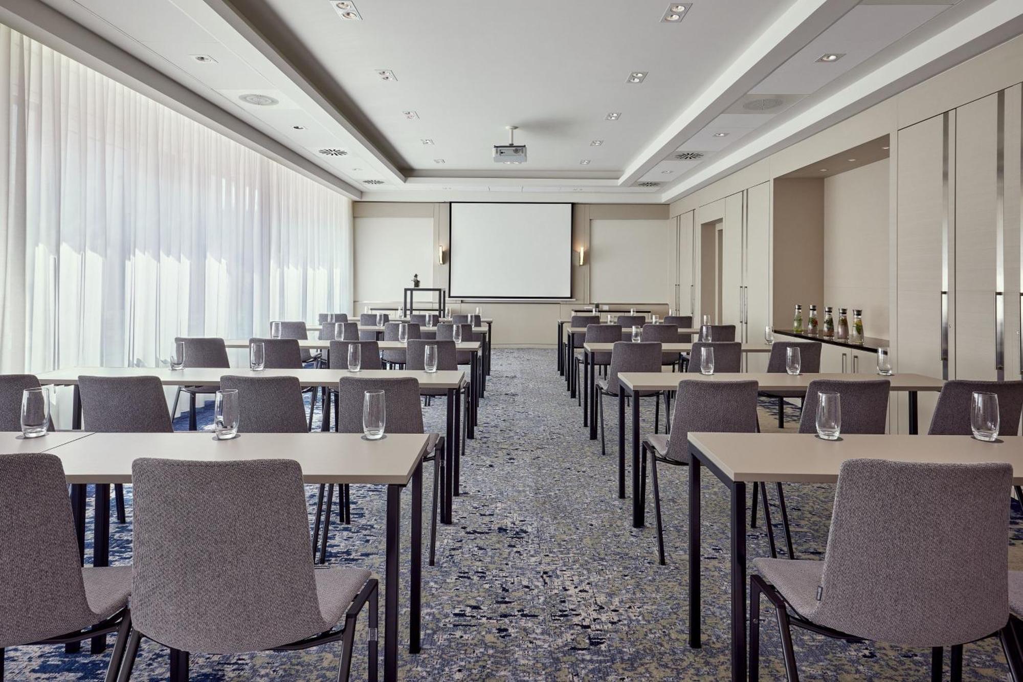 The Westin Grand Frankfurt Hotel Frankfurt am Main Kültér fotó Meeting room