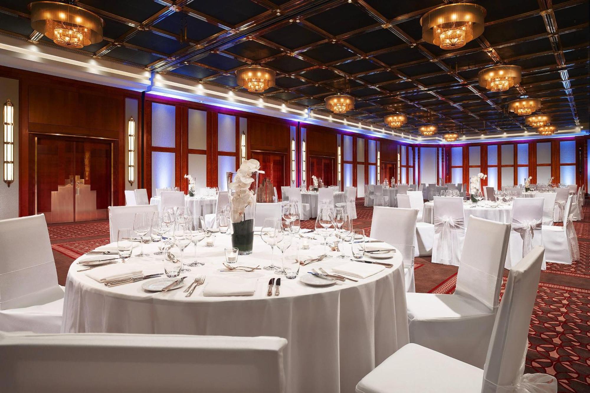 The Westin Grand Frankfurt Hotel Frankfurt am Main Kültér fotó The ballroom